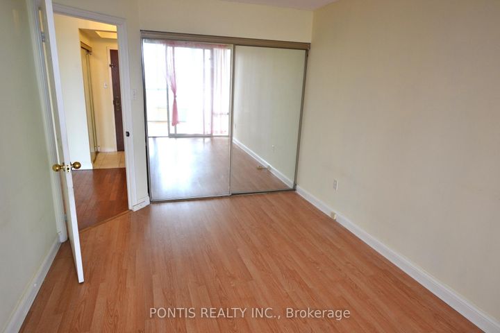 Photo 29 at 1008 - 24 HANOVER Road, Queen Street Corridor, Brampton