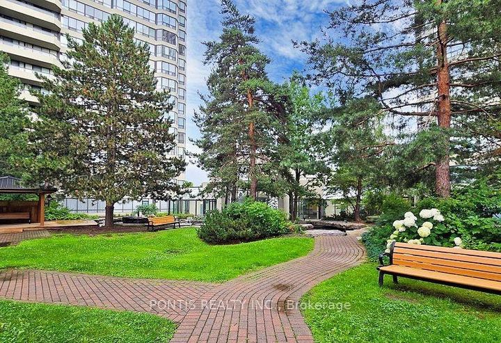 Photo 42 at 1008 - 24 HANOVER Road, Queen Street Corridor, Brampton