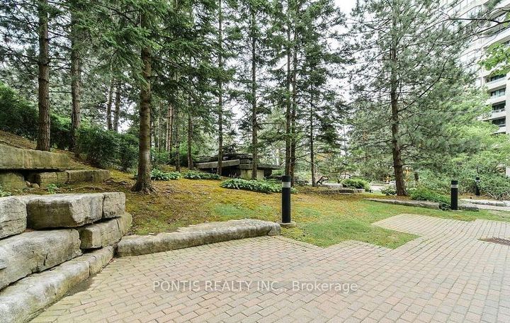 Photo 45 at 1008 - 24 HANOVER Road, Queen Street Corridor, Brampton