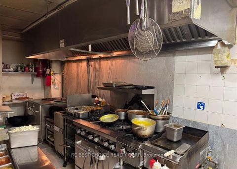 Photo 4 at 1063 Bloor Street W, Dufferin Grove, Toronto