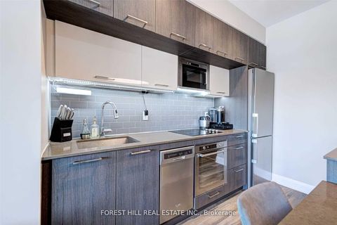 Photo 4 at 420 - 4800 Highway 7, East Woodbridge, Vaughan