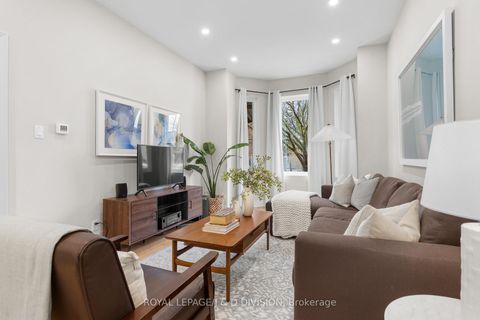 Photo 4 at 28 Argyle Street, Bellwoods, Toronto