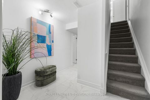 Photo 17 at 28 Argyle Street, Bellwoods, Toronto