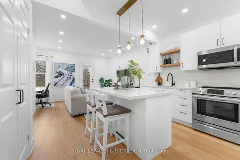 Photo 23 at 28 Argyle Street, Bellwoods, Toronto