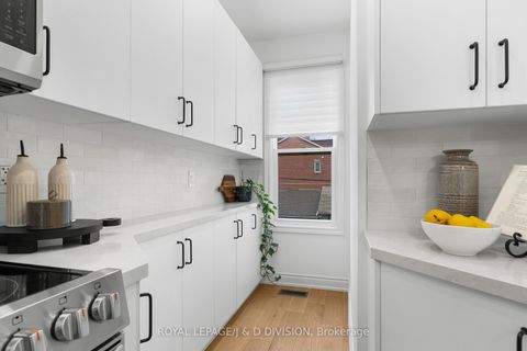 Photo 29 at 28 Argyle Street, Bellwoods, Toronto