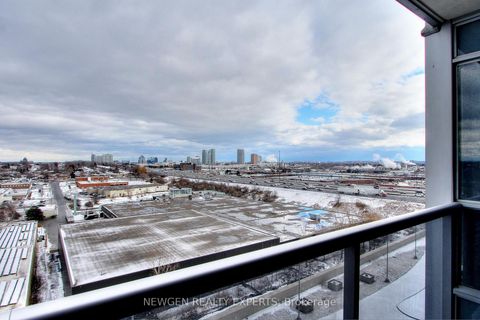 Photo 12 at 1015 - 135 Village Green Square, Malvern West, Toronto