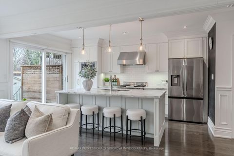 Photo 13 at 260 Indian Road, Swansea, Toronto