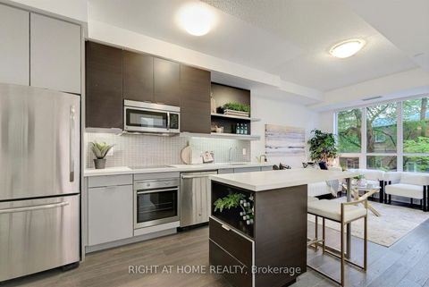 Photo 5 at 228 - 399 Spring Garden Avenue, Willowdale East, Toronto