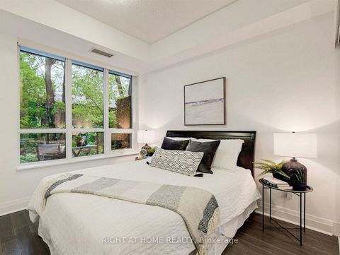 Photo 8 at 228 - 399 Spring Garden Avenue, Willowdale East, Toronto