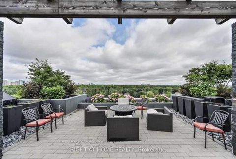 Photo 17 at 228 - 399 Spring Garden Avenue, Willowdale East, Toronto