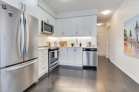 Photo 9 at 717 - 7895 JANE Street, Concord, Vaughan