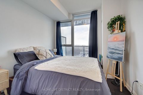 Photo 16 at 717 - 7895 JANE Street, Concord, Vaughan