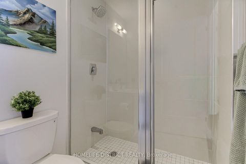 Photo 20 at 717 - 7895 JANE Street, Concord, Vaughan