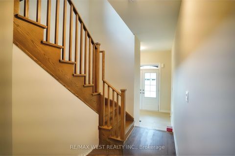 Photo 5 at 7 Stennett Drive, Keswick North, Georgina