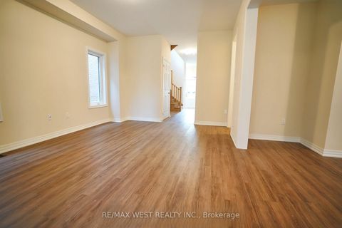 Photo 6 at 7 Stennett Drive, Keswick North, Georgina