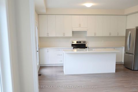 Photo 11 at 7 Stennett Drive, Keswick North, Georgina