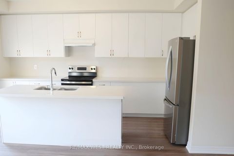 Photo 12 at 7 Stennett Drive, Keswick North, Georgina