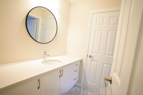 Photo 17 at 7 Stennett Drive, Keswick North, Georgina