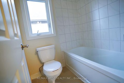 Photo 18 at 7 Stennett Drive, Keswick North, Georgina