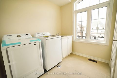 Photo 29 at 7 Stennett Drive, Keswick North, Georgina