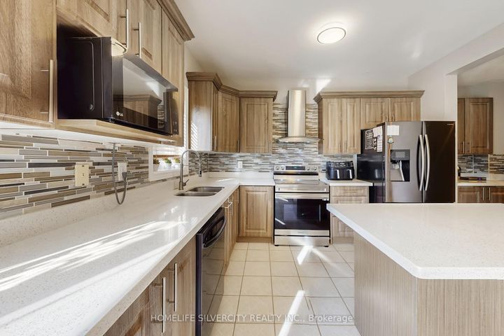 Photo 12 at 6 Rouge Fairway Street, Rouge Fairways, Markham