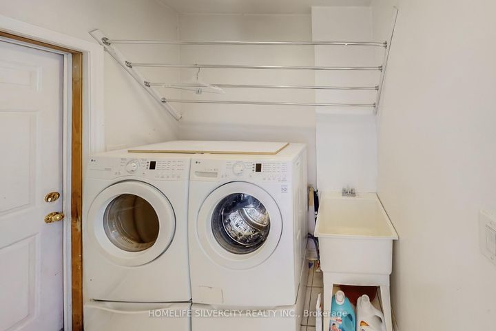 Photo 14 at 6 Rouge Fairway Street, Rouge Fairways, Markham