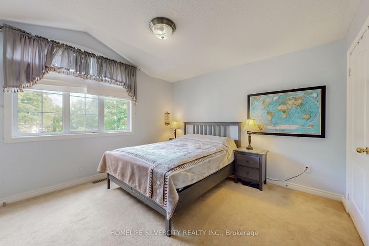 Photo 22 at 6 Rouge Fairway Street, Rouge Fairways, Markham