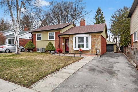 Photo 2 at 16 Vankirk Road, Dorset Park, Toronto