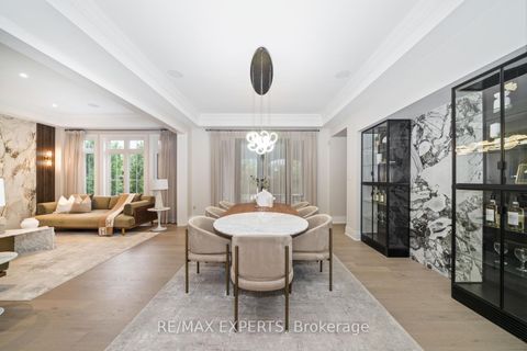 Photo 8 at 32 James Stokes Court, King City, King