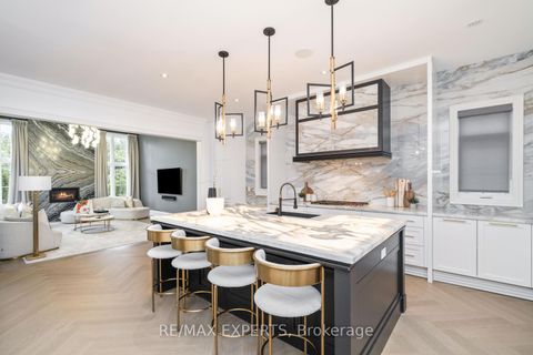 Photo 12 at 32 James Stokes Court, King City, King