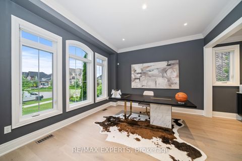 Photo 21 at 32 James Stokes Court, King City, King