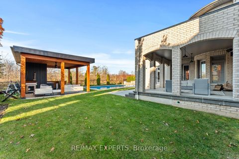 Photo 36 at 32 James Stokes Court, King City, King