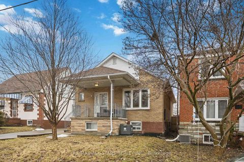 Photo 28 at 28 Hubert Avenue, Birchmount, Toronto