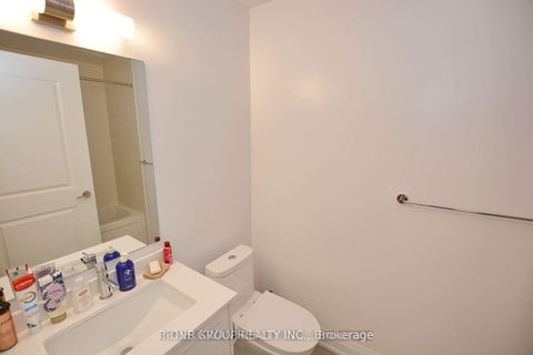 Photo 7 at 407 - 10 Gatineau Drive, Beverley Glen, Vaughan