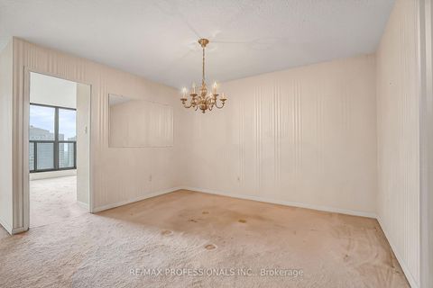 Photo 9 at 2005 - 33 Elmhurst Avenue, Westgate, Toronto