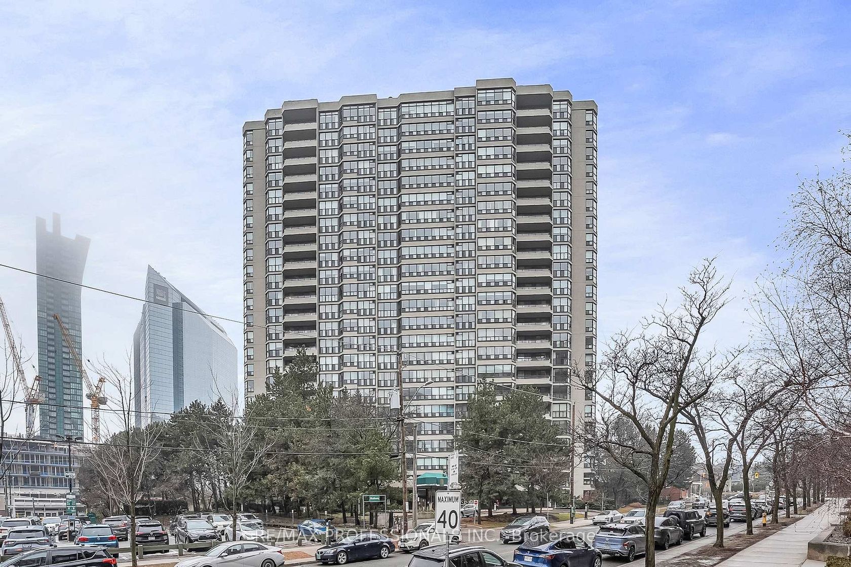 2005 - 33 Elmhurst Avenue, Westgate, Toronto 