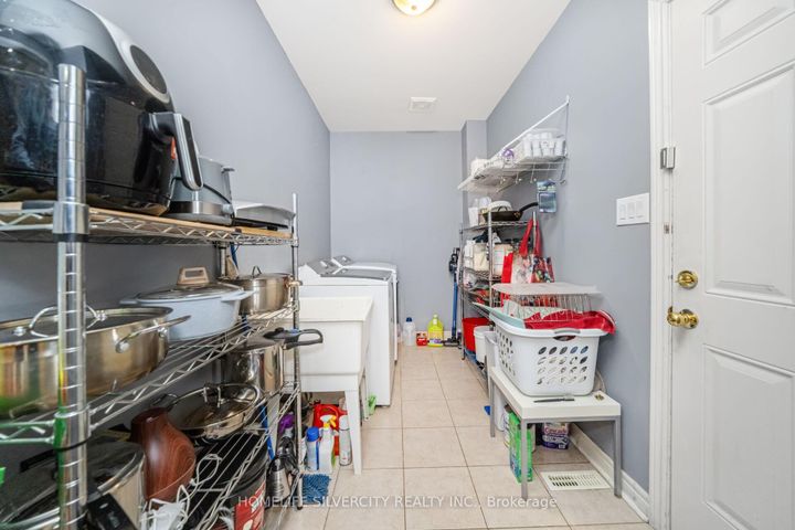 Photo 16 at 18 Finlayson Crescent, Wellington, Brampton