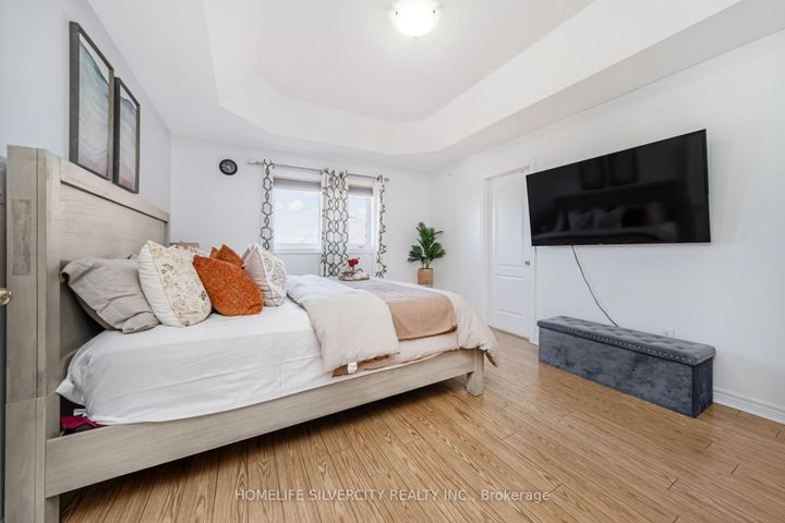 Photo 20 at 18 Finlayson Crescent, Wellington, Brampton