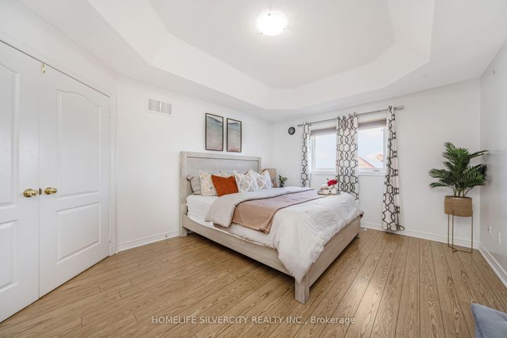 Photo 21 at 18 Finlayson Crescent, Wellington, Brampton