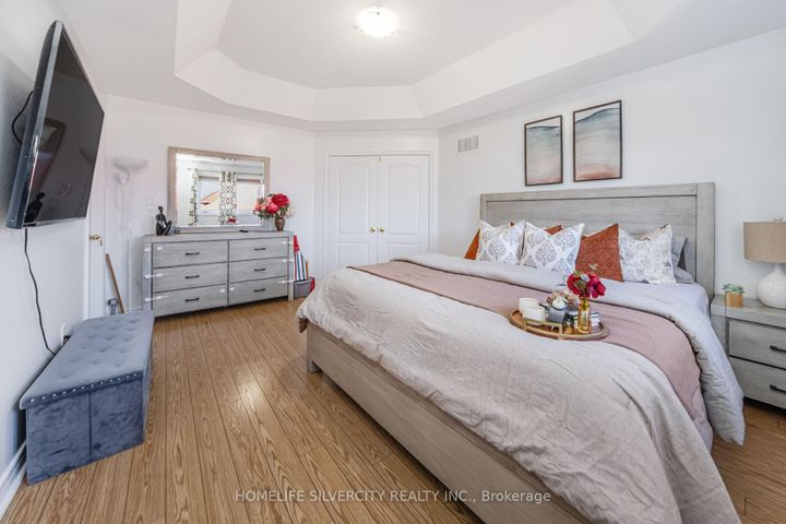 Photo 22 at 18 Finlayson Crescent, Wellington, Brampton