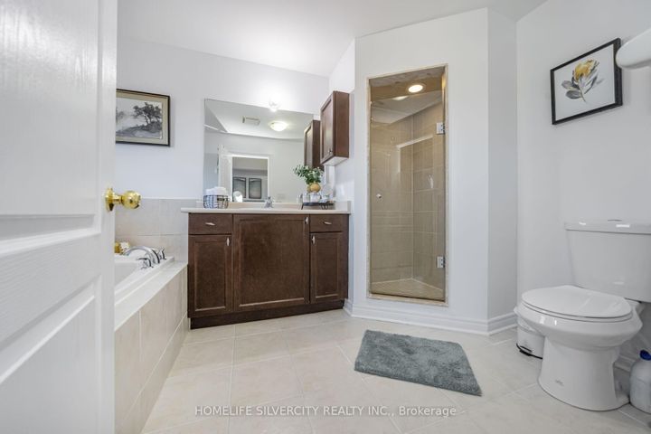 Photo 23 at 18 Finlayson Crescent, Wellington, Brampton