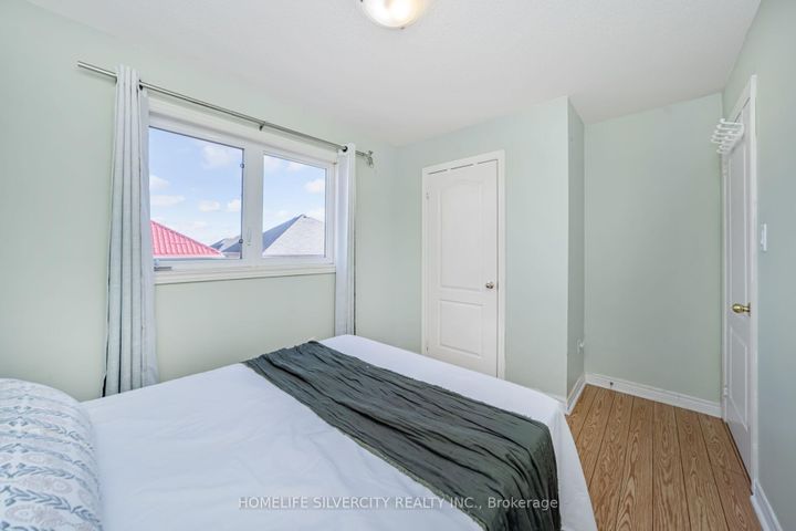 Photo 27 at 18 Finlayson Crescent, Wellington, Brampton