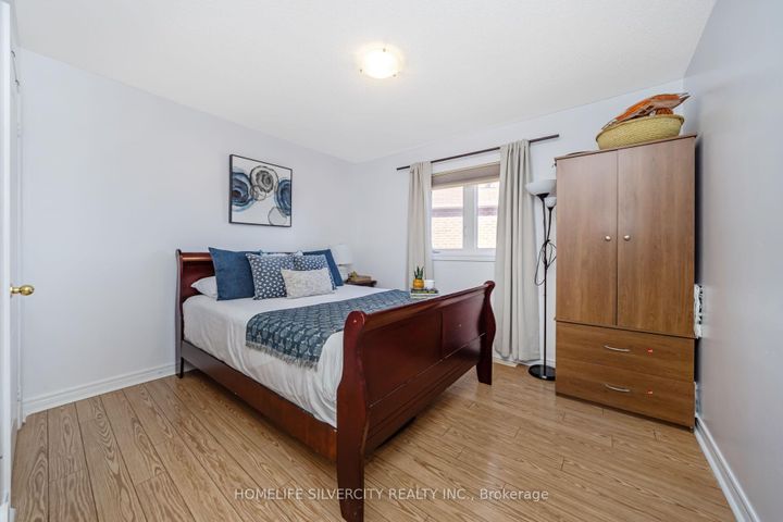 Photo 28 at 18 Finlayson Crescent, Wellington, Brampton