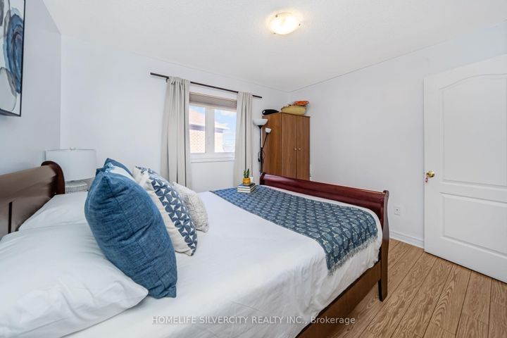 Photo 29 at 18 Finlayson Crescent, Wellington, Brampton