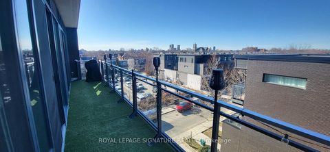 Photo 20 at 415 - 205 Manning Avenue, Bellwoods, Toronto