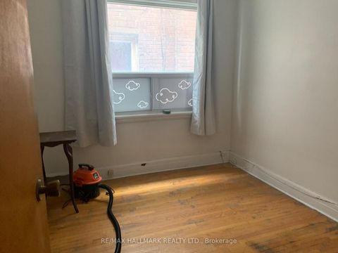 Photo 10 at 295 Old Weston Road, Pellam Park, Toronto