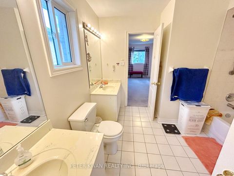 Photo 19 at 231 Pinewood Drive, Yorkhill, Vaughan