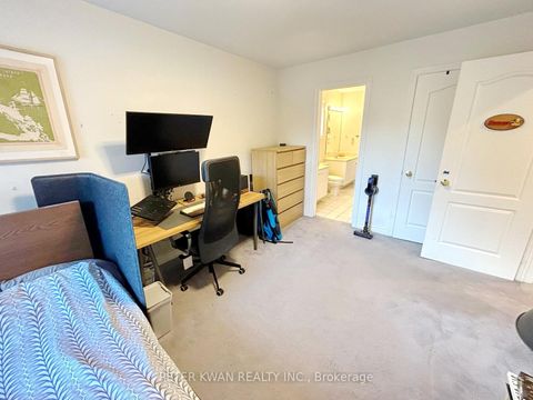 Photo 25 at 231 Pinewood Drive, Yorkhill, Vaughan