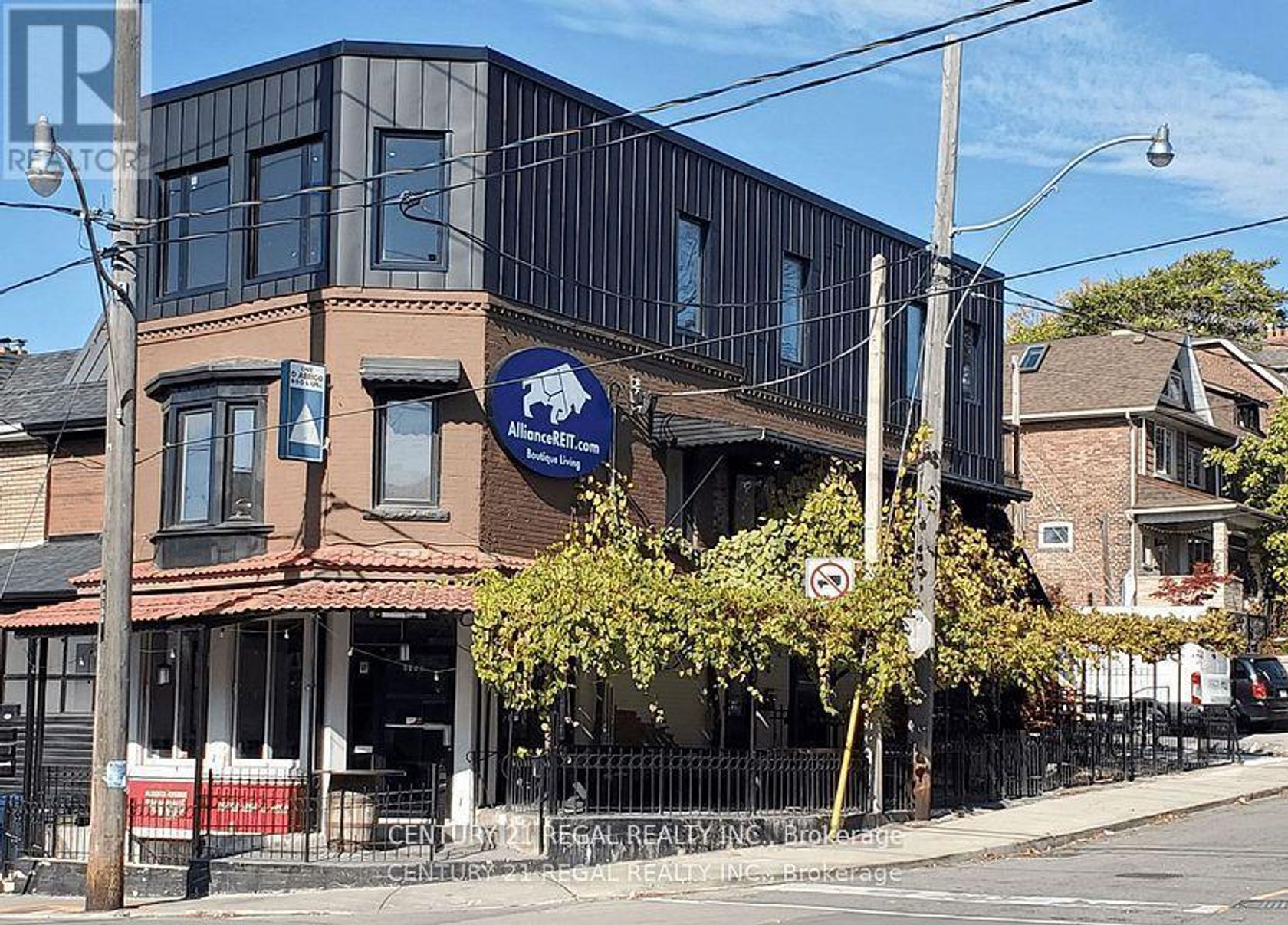 1150 Davenport Road, Wychwood, Toronto photo number 2