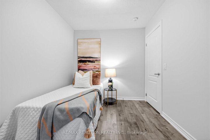 Photo 20 at 35 - 2500 Hill Rise Court, Windfields, Oshawa